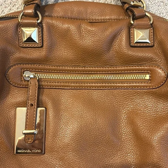Michael Kors Pebbled Leather Brown Gold Tone Hardware - Picture 6 of 14